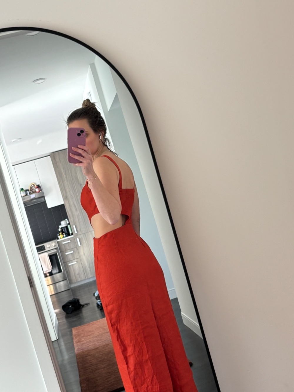 Reformation Linen Dress with cutout - Picture 4 of 7
